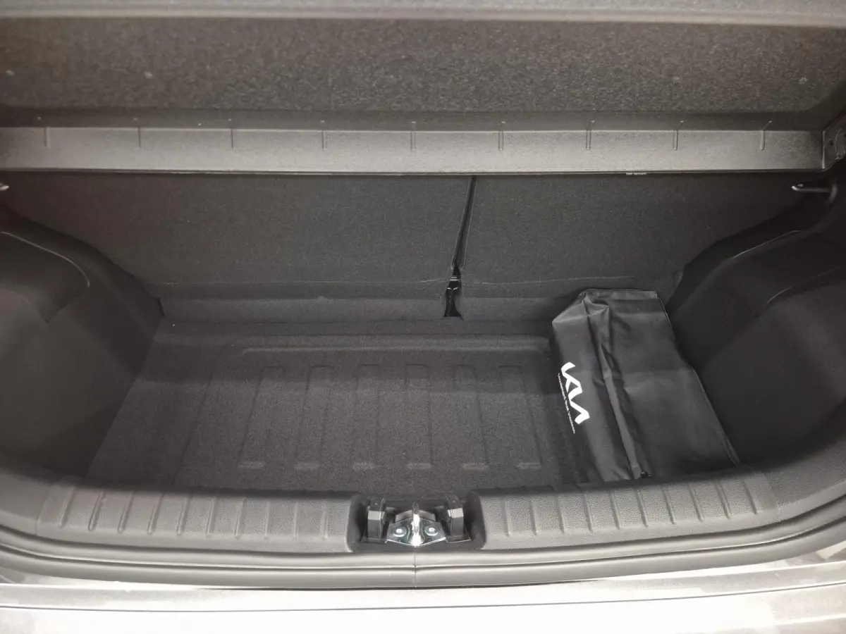 1.0 GDi DynamicLine | Airco | Navi | Camera | DEMO | Elektrische ramen | Cruise Control |