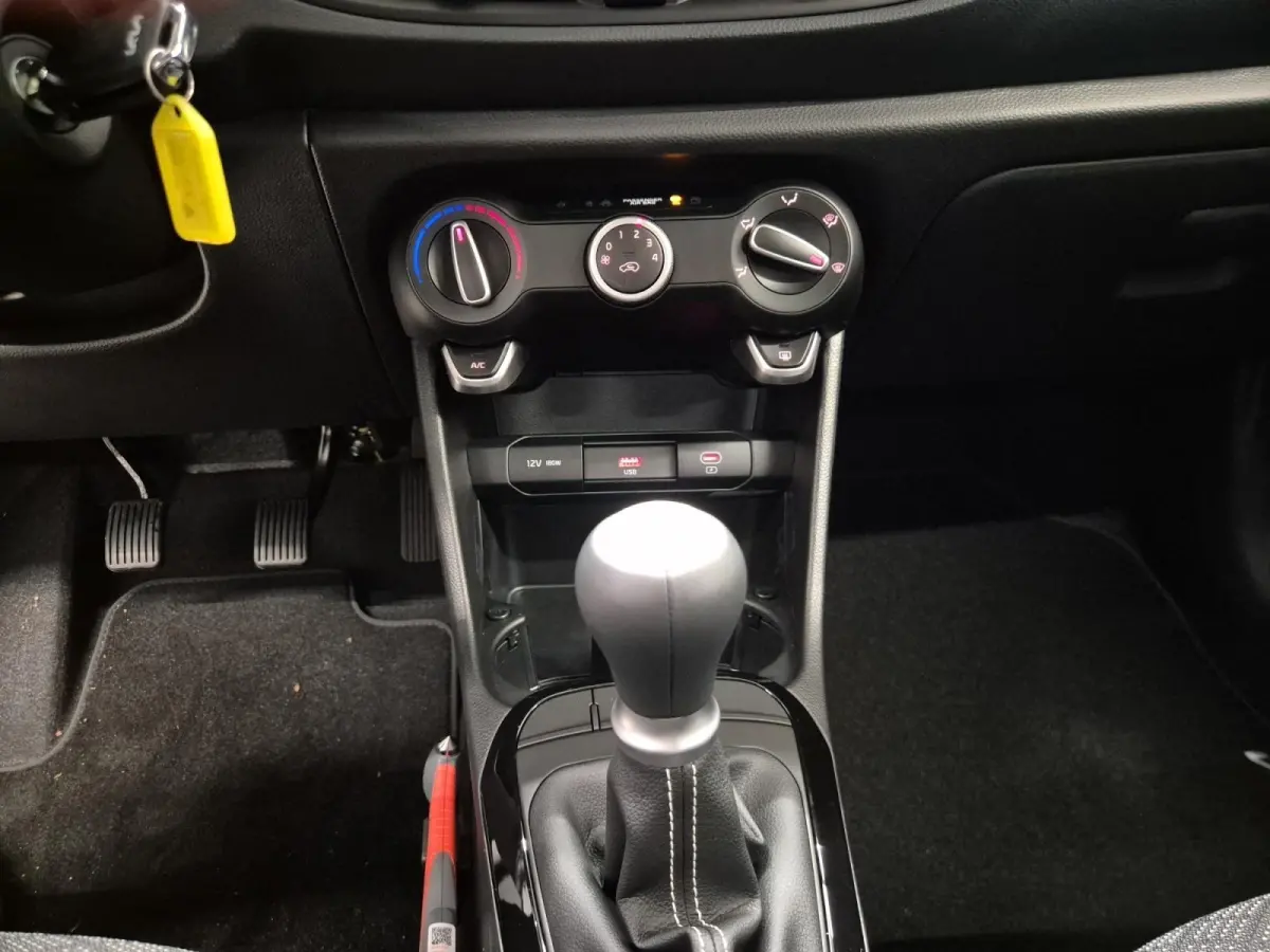 1.0 GDi DynamicLine | Airco | Navi | Camera | DEMO | Elektrische ramen | Cruise Control |