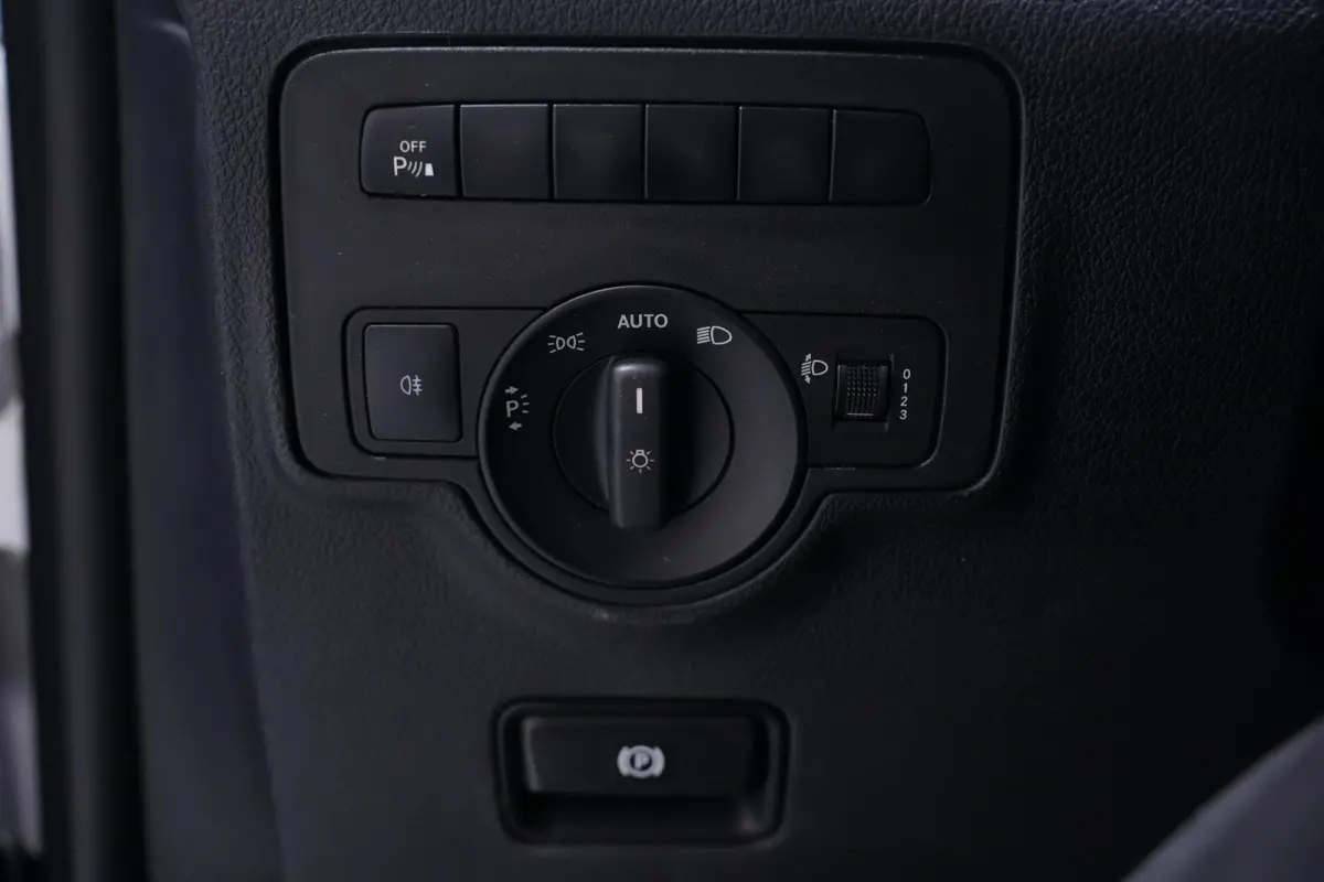 116 CDI 163 pk Lang Airco, Navi, APK 04-2027 Trekhaak 2.000 kg, 17" LMV, PDC V+A, 2-Zits