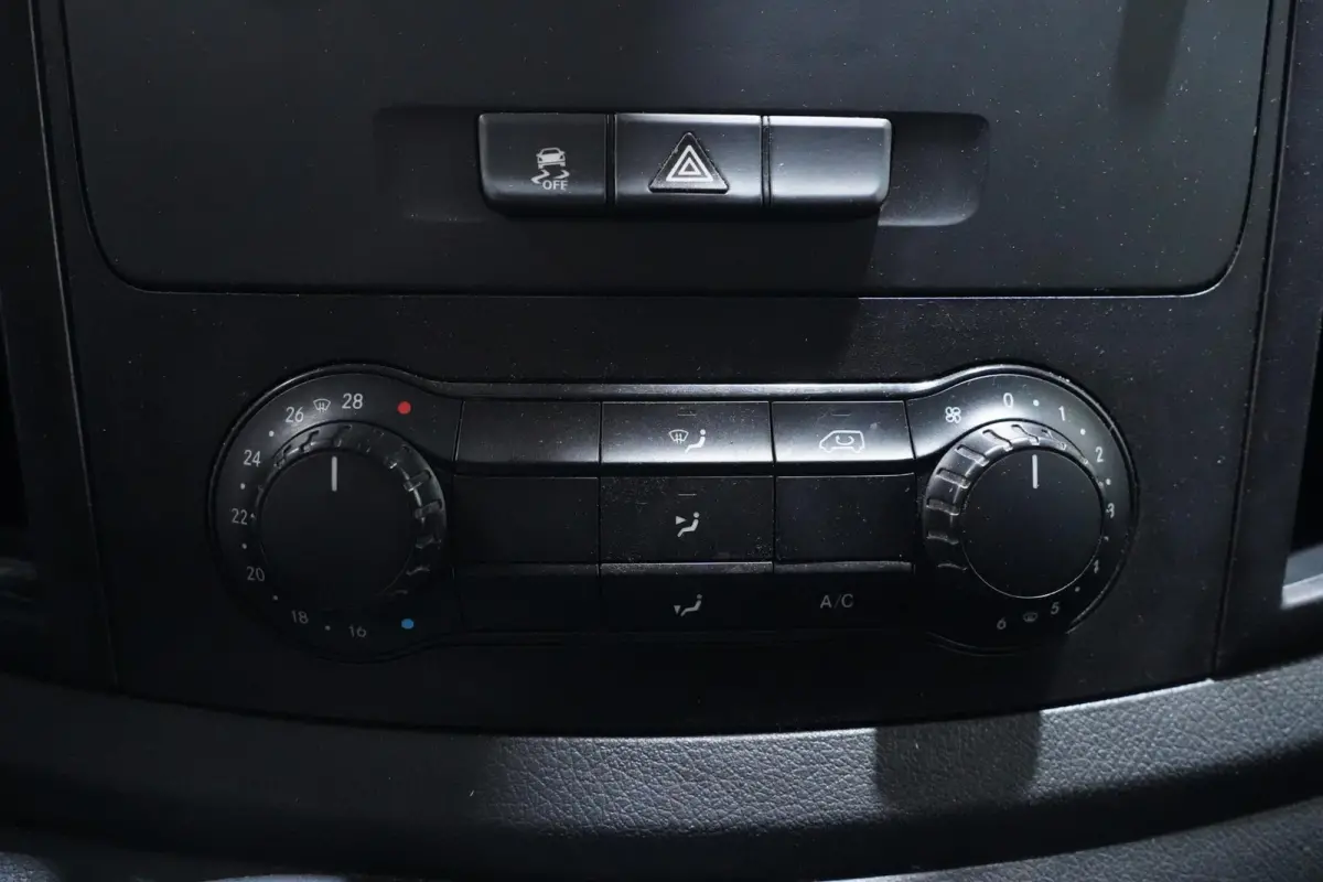 116 CDI 163 pk Lang Airco, Navi, APK 04-2027 Trekhaak 2.000 kg, 17" LMV, PDC V+A, 2-Zits
