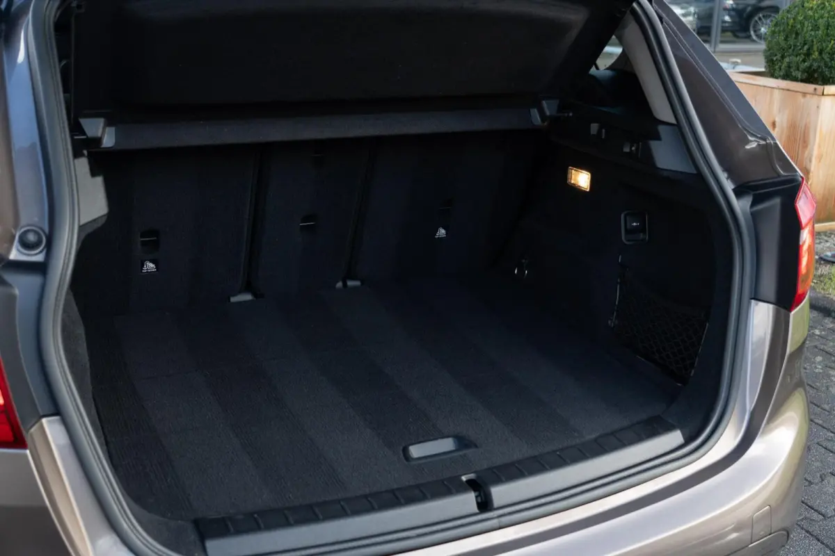 High Executive|LED|Trekhaak|Facelift LCI|Navi|Elektr. Achterklep|Volledig Onderhouden