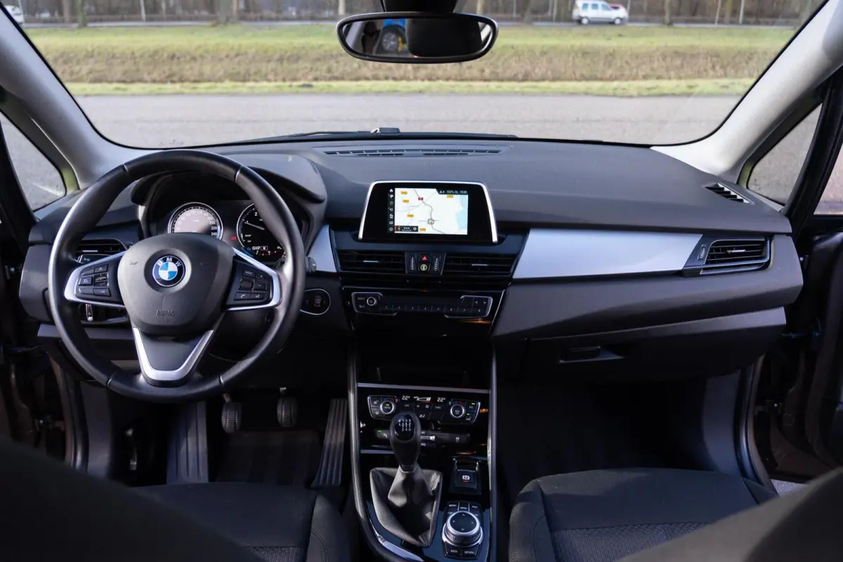 High Executive|LED|Trekhaak|Facelift LCI|Navi|Elektr. Achterklep|Volledig Onderhouden