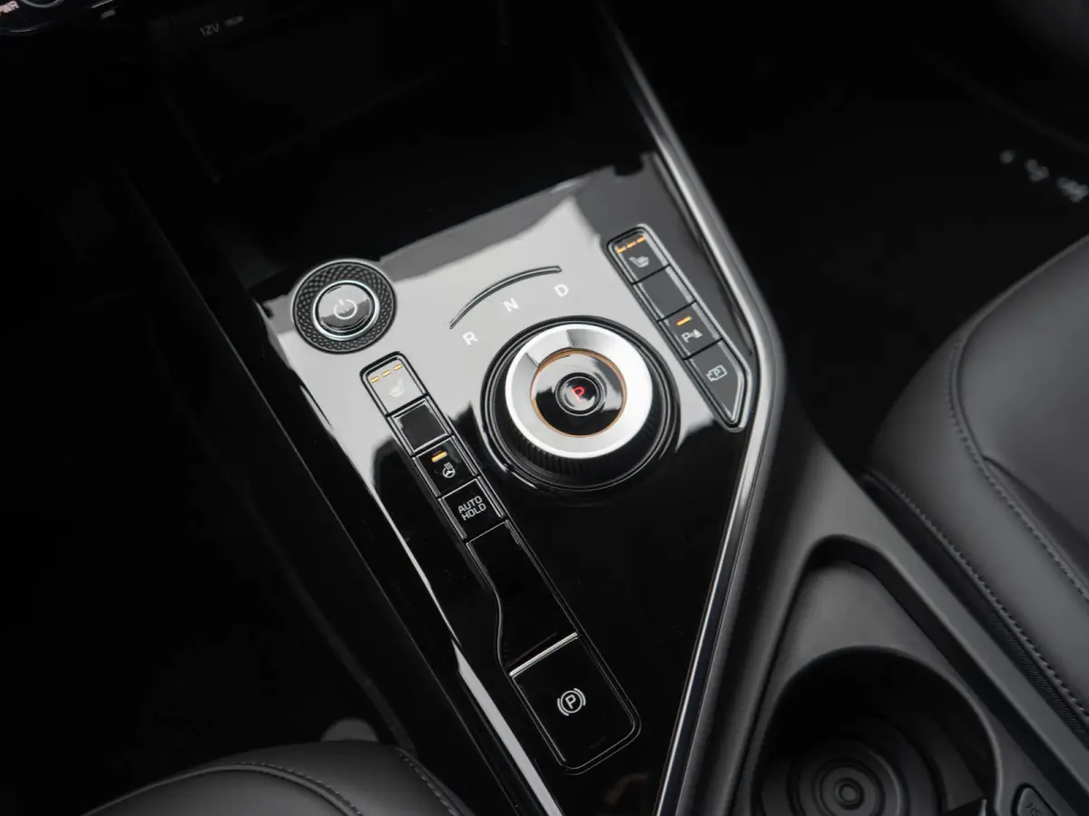 Light Advanced 64.8 kWh | Uit voorraad leverbaar | Navi. | Carplay | Adapt. Cruise | Clima. | Keyless | Camera