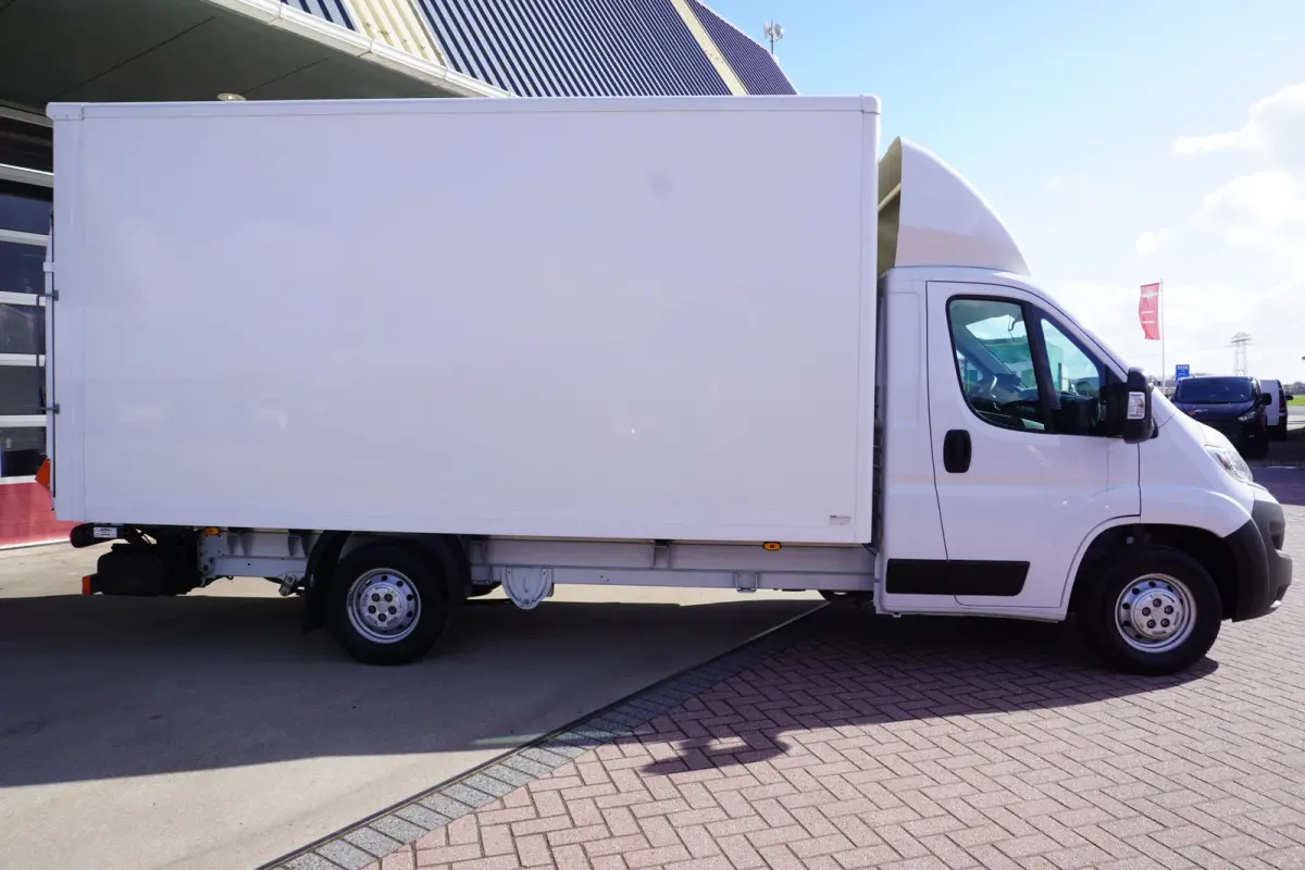 2.2 BlueHDi 140PK S&S 3.5t Zwaar HD Meubelbak + laadklep Nr. V184 | Airco | Cruise | Camera