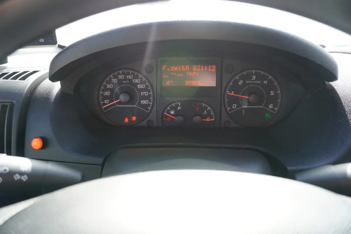 2.2 BlueHDi 140PK S&S 3.5t Zwaar HD Meubelbak + laadklep Nr. V184 | Airco | Cruise | Camera