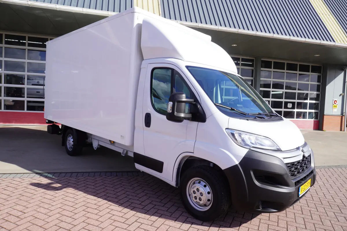 2.2 BlueHDi 140PK S&S 3.5t Zwaar HD Meubelbak + laadklep Nr. V184 | Airco | Cruise | Camera
