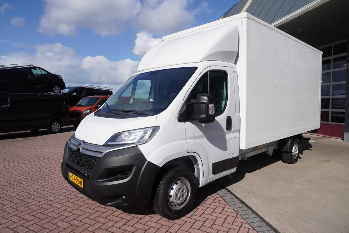 2.2 BlueHDi 140PK S&S 3.5t Zwaar HD Meubelbak + laadklep Nr. V184 | Airco | Cruise | Camera