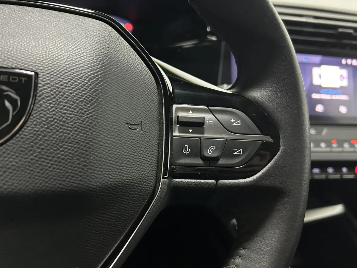 1.2 PureTech Active Pack Business Navi Clima Apple Carplay Cruise Stoelverwarming Leder/stof