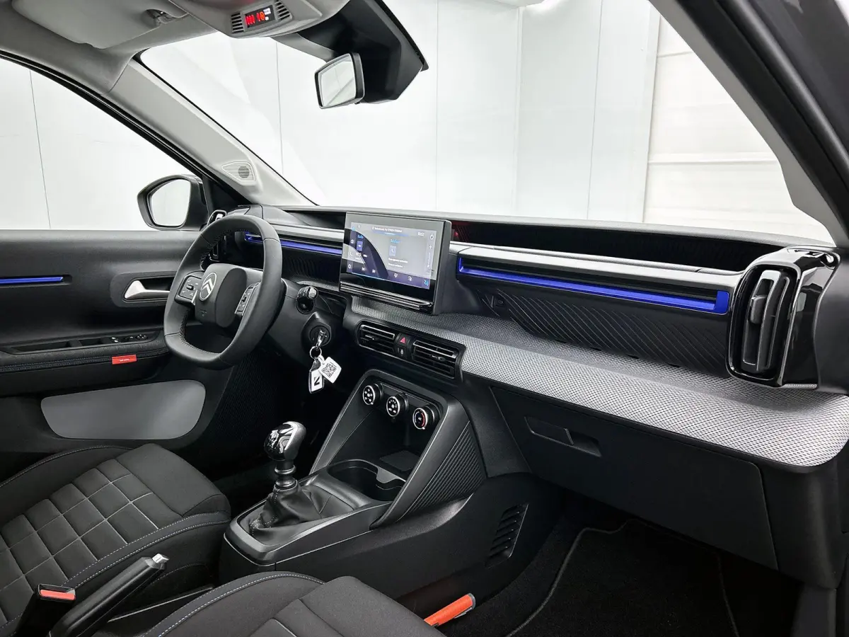 1.2 Plus 100pk | 8 JAAR GARANTIE | Achteruitrijcamera | Cruise control | Apple Carplay/Android Auto | DAB+ radio | 17" LMV |