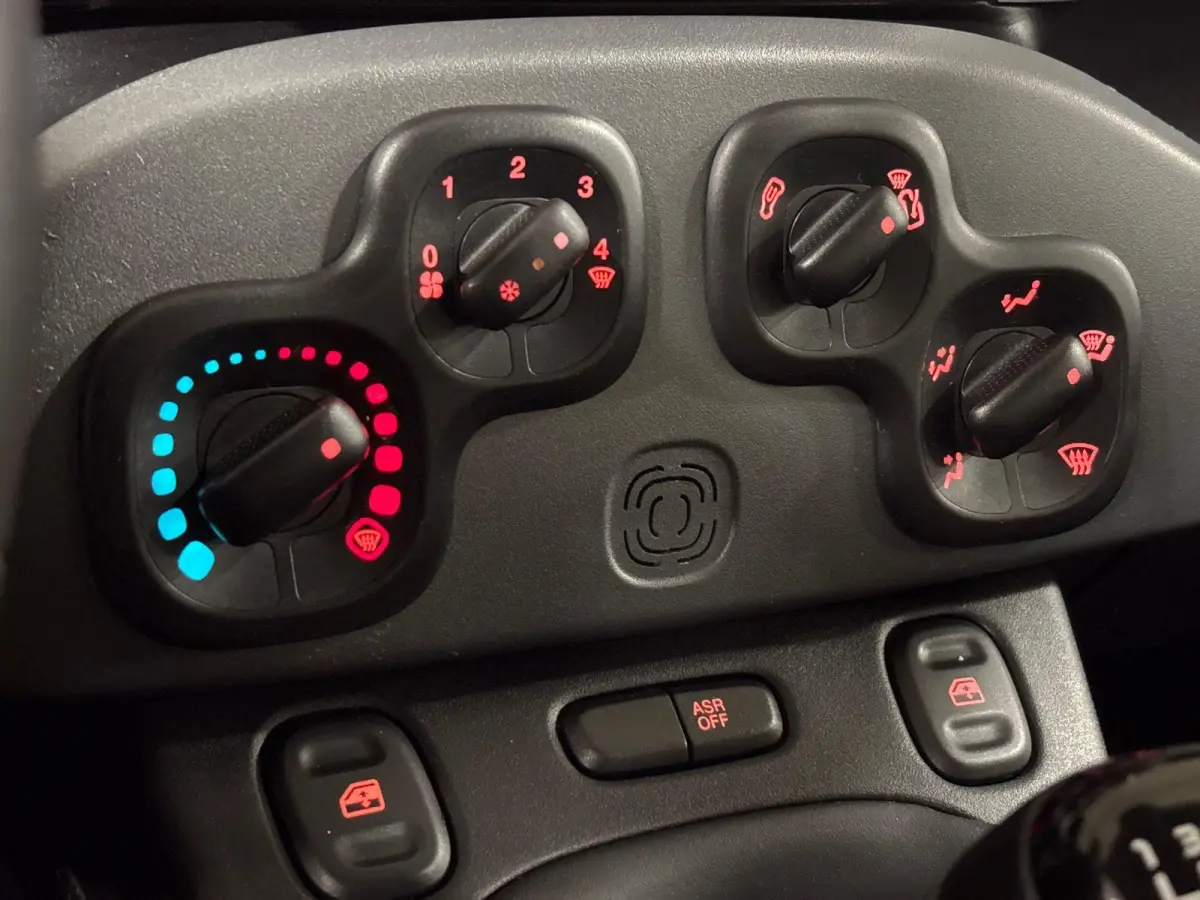 1.0 Hybrid City Life | Airco | Dakrails | Bluetooth Telefoon | Audiobedienig op stuurwiel |
