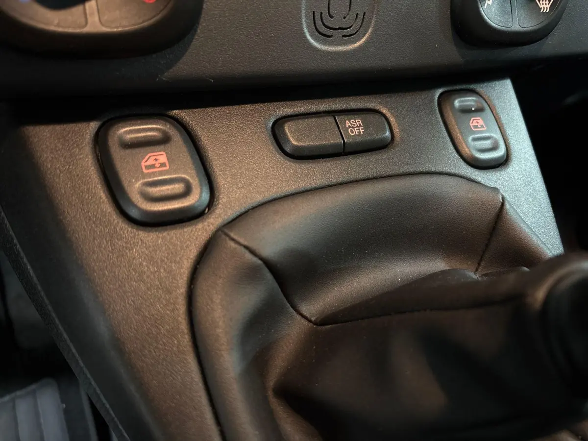 1.0 Hybrid City Life | Airco | Dakrails | Bluetooth Telefoon | Audiobedienig op stuurwiel |