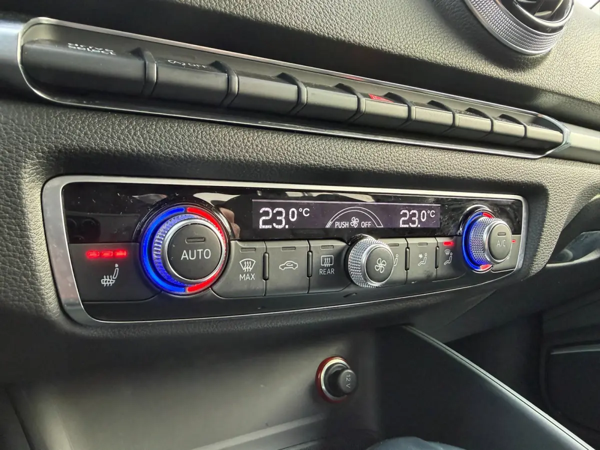 1.4 TFSI Ambiente Pro Line Plus