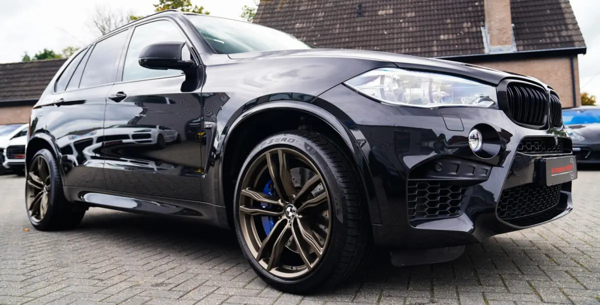 M | Carbon | ABC Sport uitlaat | 100% Dealer onderhouden | Origineel Nederlands | 360 cam | Head up Display | TV Achterin |