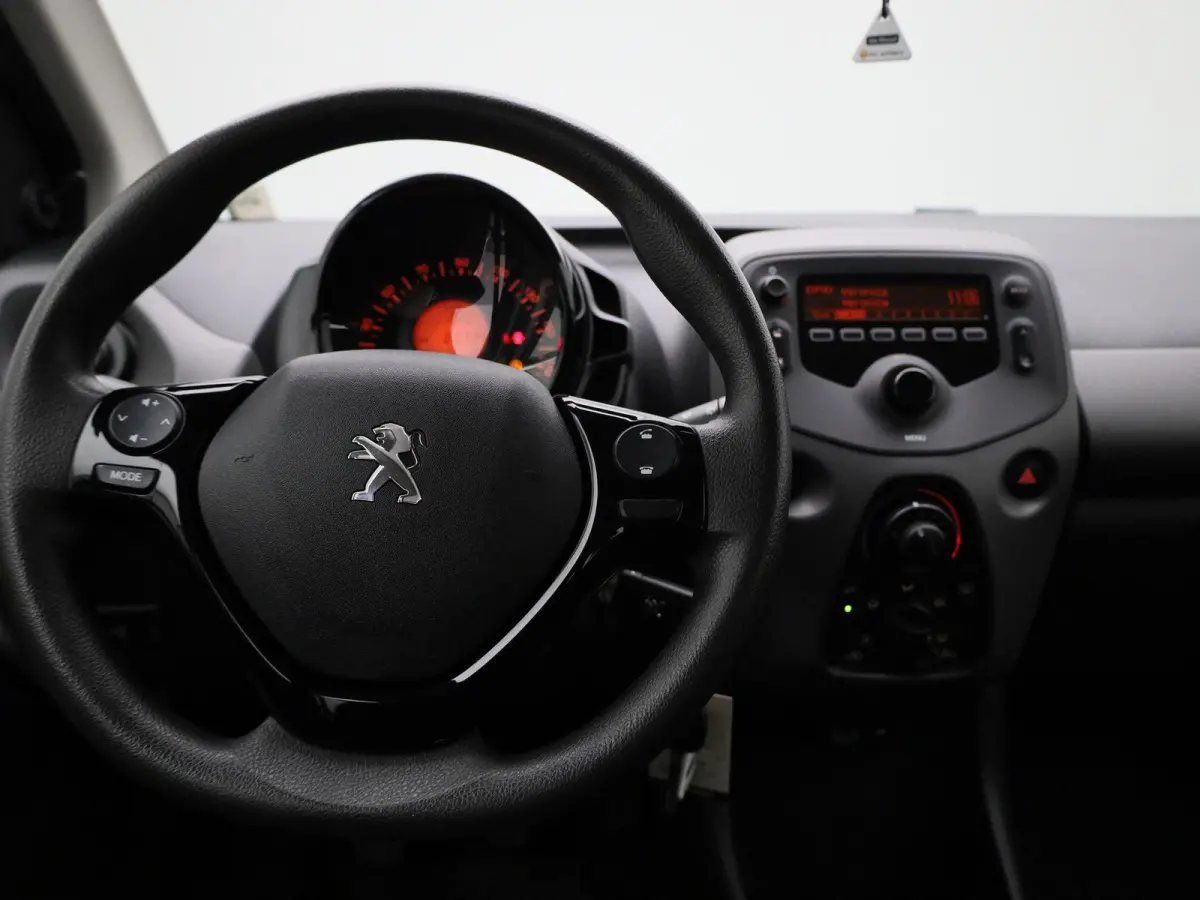 1.0 e-VTi Active | Airconditioning | Bluetooth | Elektrische Ramen |
