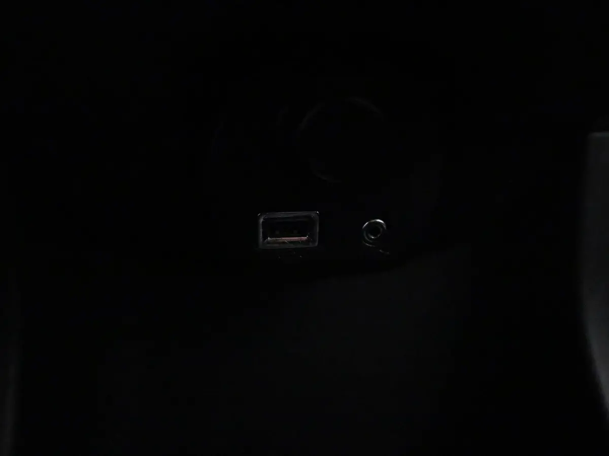 1.0 e-VTi Active | Airconditioning | Bluetooth | Elektrische Ramen |