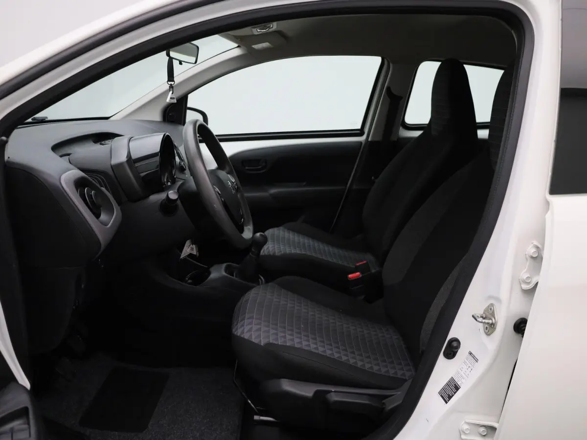 1.0 e-VTi Active | Airconditioning | Bluetooth | Elektrische Ramen |