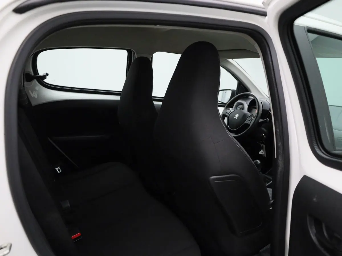 1.0 e-VTi Active | Airconditioning | Bluetooth | Elektrische Ramen |