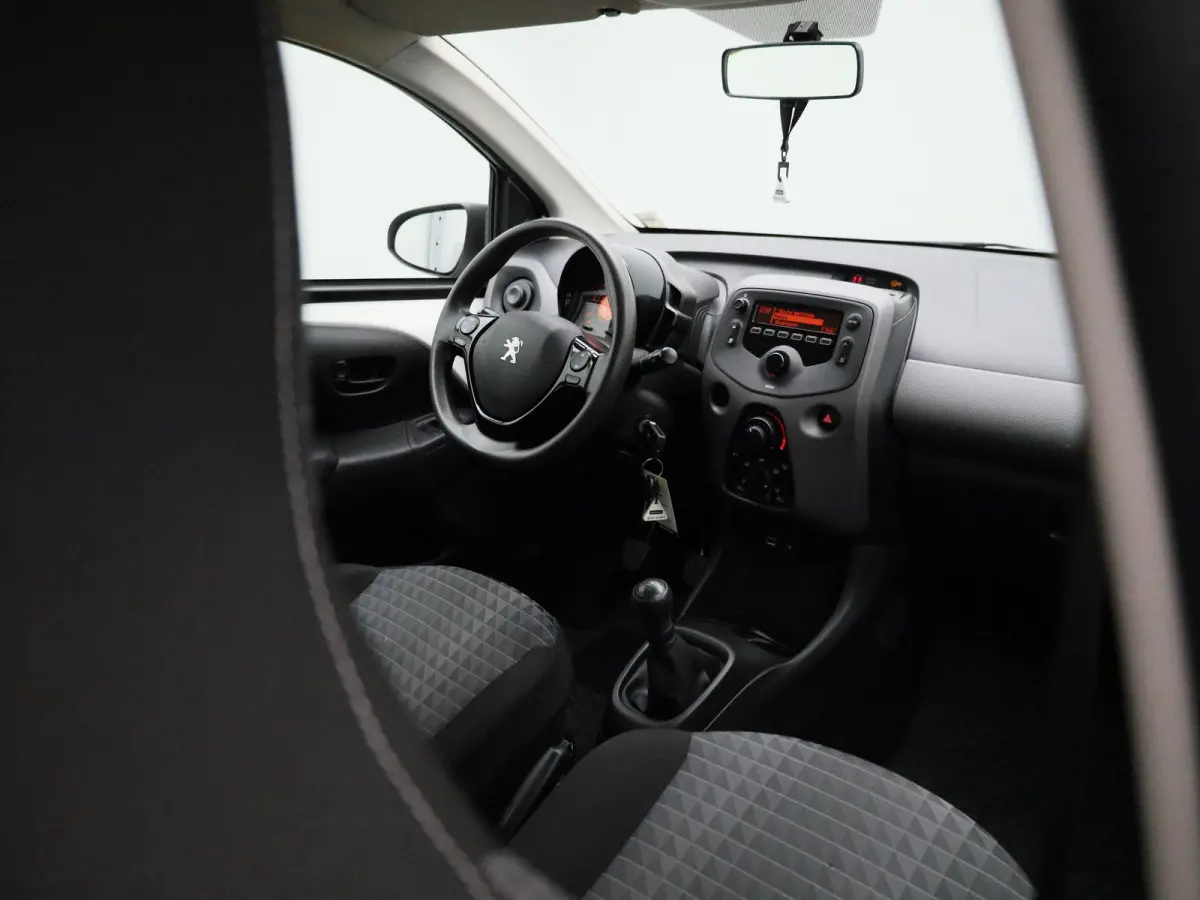 1.0 e-VTi Active | Airconditioning | Bluetooth | Elektrische Ramen |