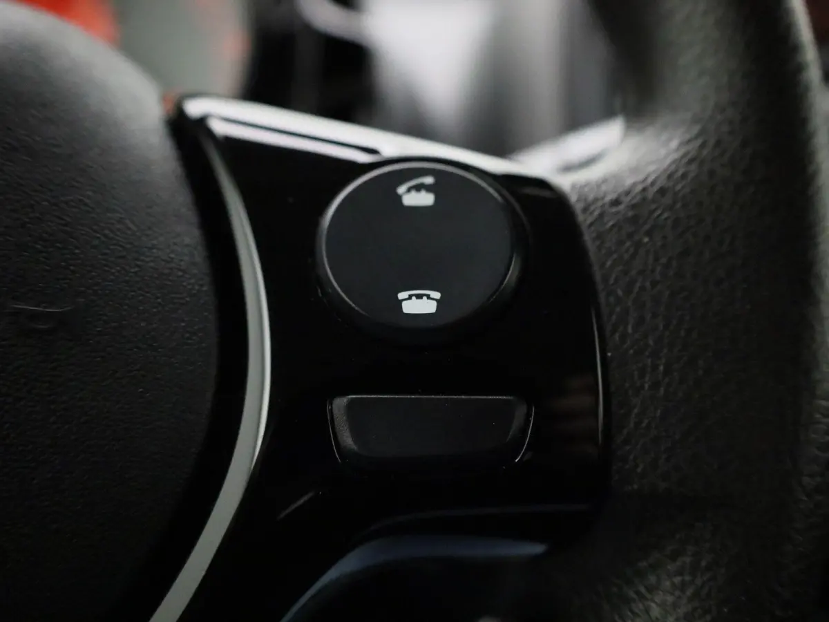 1.0 e-VTi Active | Airconditioning | Bluetooth | Elektrische Ramen |