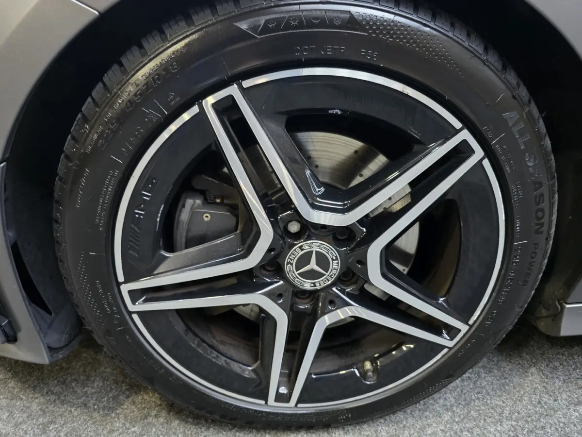 200 Business Solution AMG MATT GRIJS Pano Camera Sfeer Navi LM