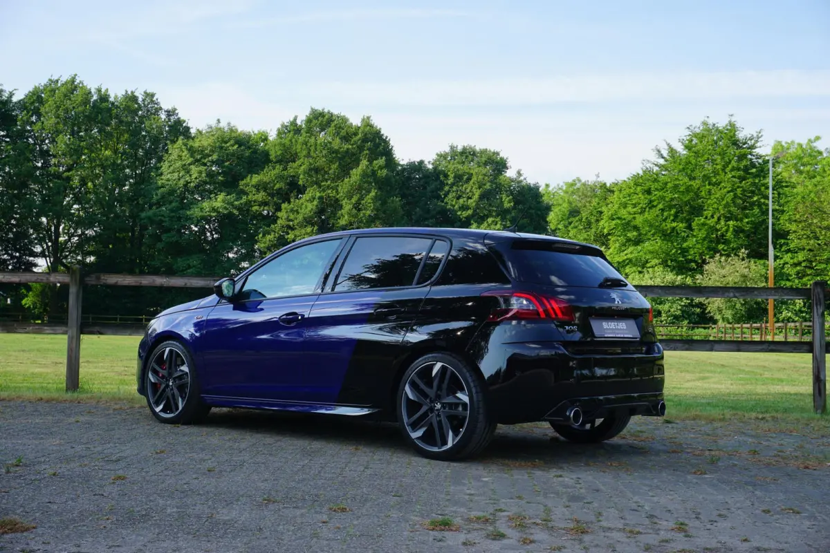 1.6 e-THP GTi 270 Nieuwstaat |20.455 km !! UNIEK |272 pk |Coupe Franche |Denon |Verwarmde stoelen met massage |Full LED koplampen |1e eigenaar |Collectors item VOL VOL OPTIE S