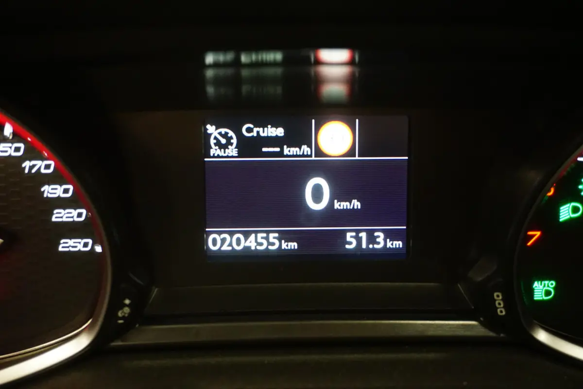 1.6 e-THP GTi 270 Nieuwstaat |20.455 km !! UNIEK |272 pk |Coupe Franche |Denon |Verwarmde stoelen met massage |Full LED koplampen |1e eigenaar |Collectors item VOL VOL OPTIE S