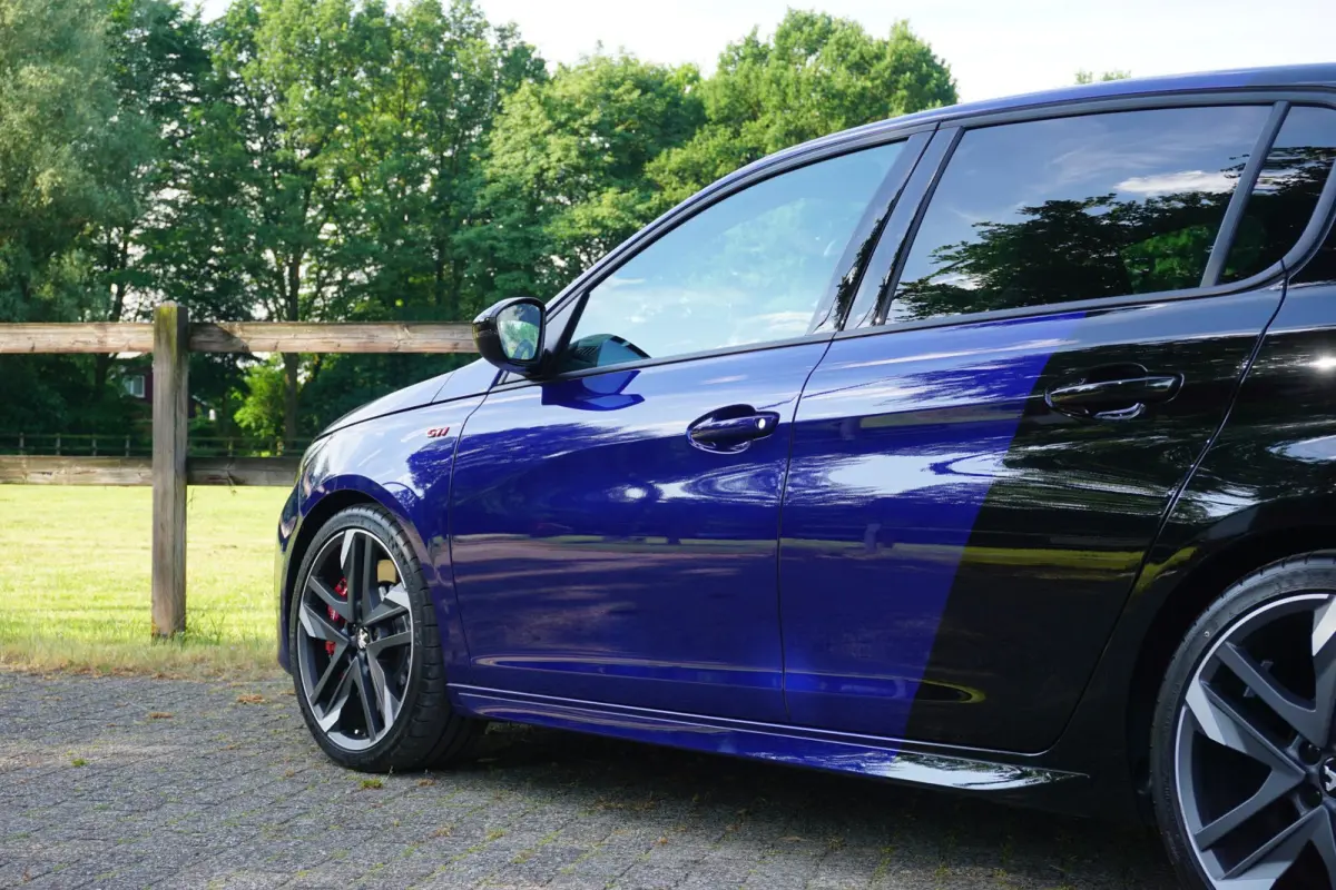 1.6 e-THP GTi 270 Nieuwstaat |20.455 km !! UNIEK |272 pk |Coupe Franche |Denon |Verwarmde stoelen met massage |Full LED koplampen |1e eigenaar |Collectors item VOL VOL OPTIE S