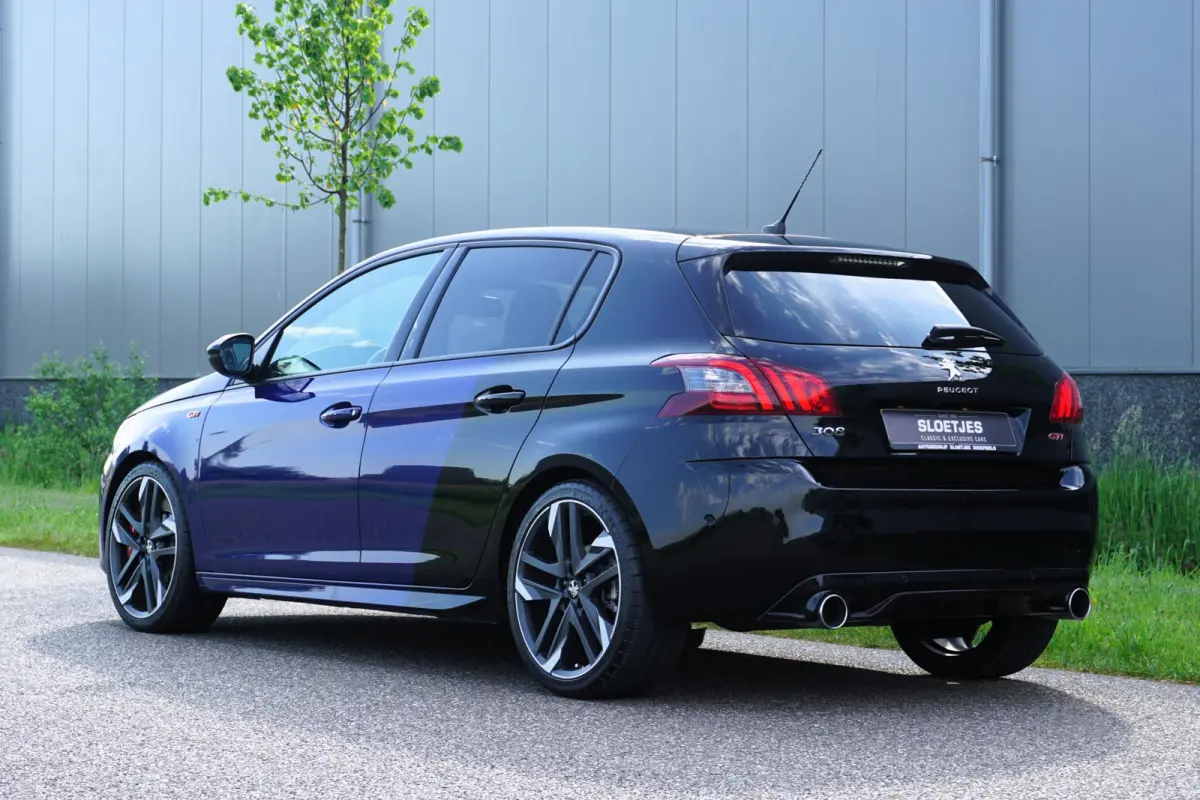 1.6 e-THP GTi 270 Nieuwstaat |20.455 km !! UNIEK |272 pk |Coupe Franche |Denon |Verwarmde stoelen met massage |Full LED koplampen |1e eigenaar |Collectors item VOL VOL OPTIE S