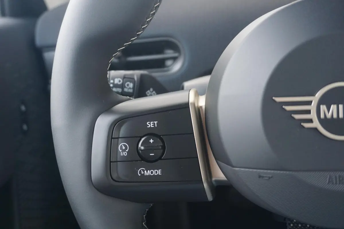 C Classic Trim | Pakket M | Head-Up Display | Panoramadak | Extra Getint Glas | Stoelverwarming | Comfort Acces