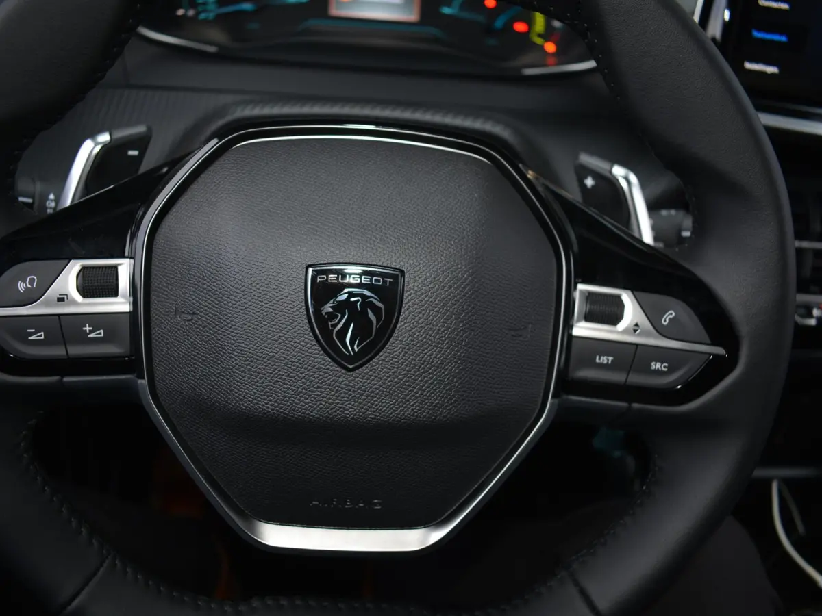 1.2 Hybrid 145 Style Navigatie | Automaat