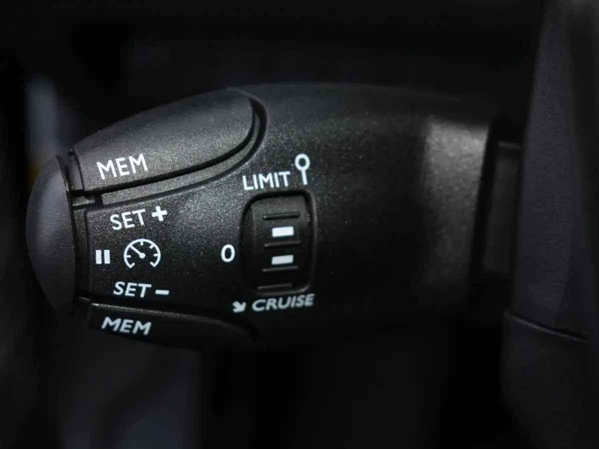 1.2 Hybrid 145 Style Navigatie | Automaat