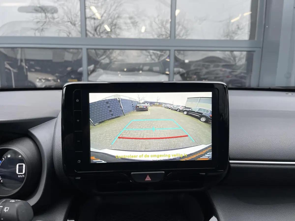 1.5 Hybrid Dynamic KEYLESS|CAMERA|LED KOPLAMPEN|CARPLAY|NAVIGATIE|DEALER ONDERHOUDEN