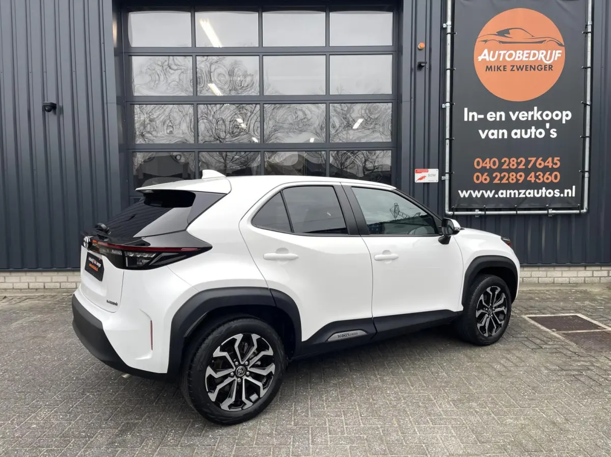 1.5 Hybrid Dynamic KEYLESS|CAMERA|LED KOPLAMPEN|CARPLAY|NAVIGATIE|DEALER ONDERHOUDEN