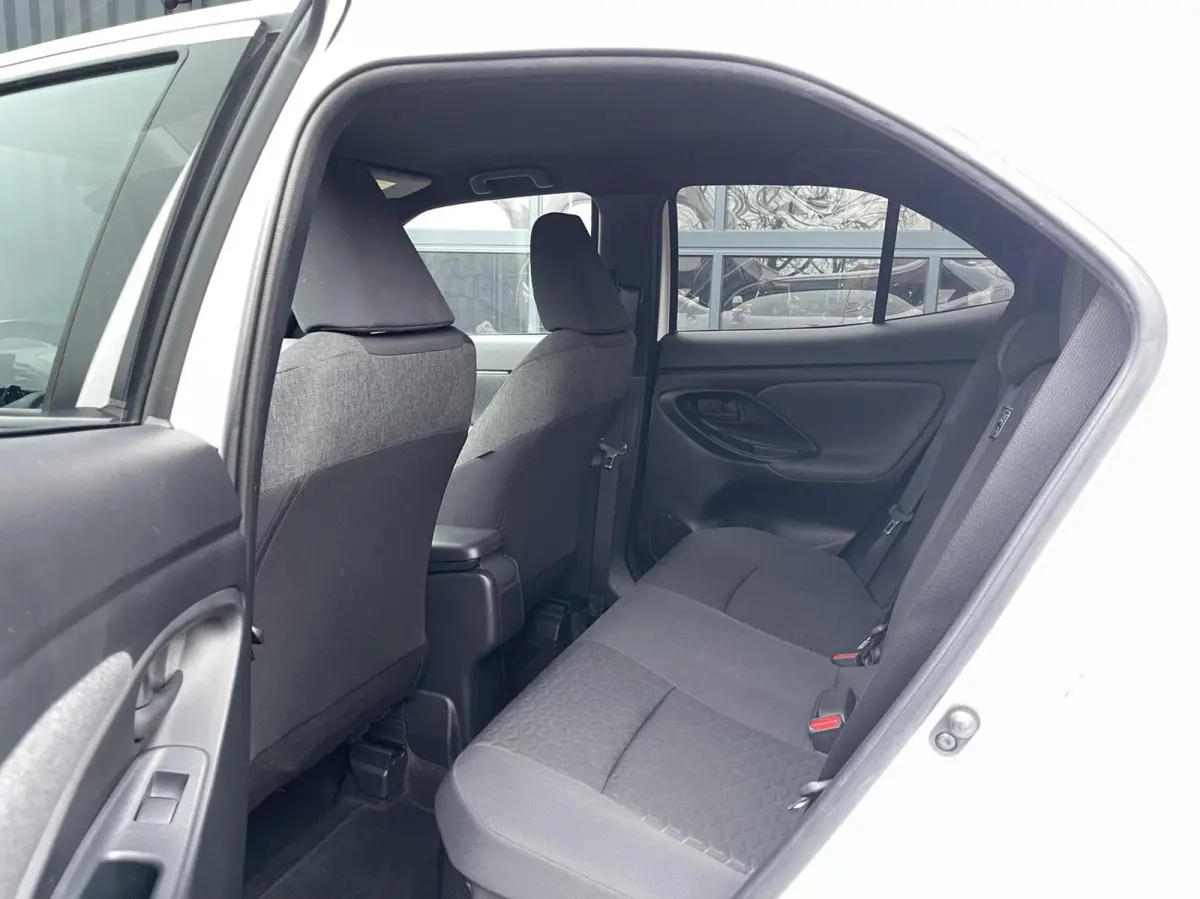 1.5 Hybrid Dynamic KEYLESS|CAMERA|LED KOPLAMPEN|CARPLAY|NAVIGATIE|DEALER ONDERHOUDEN