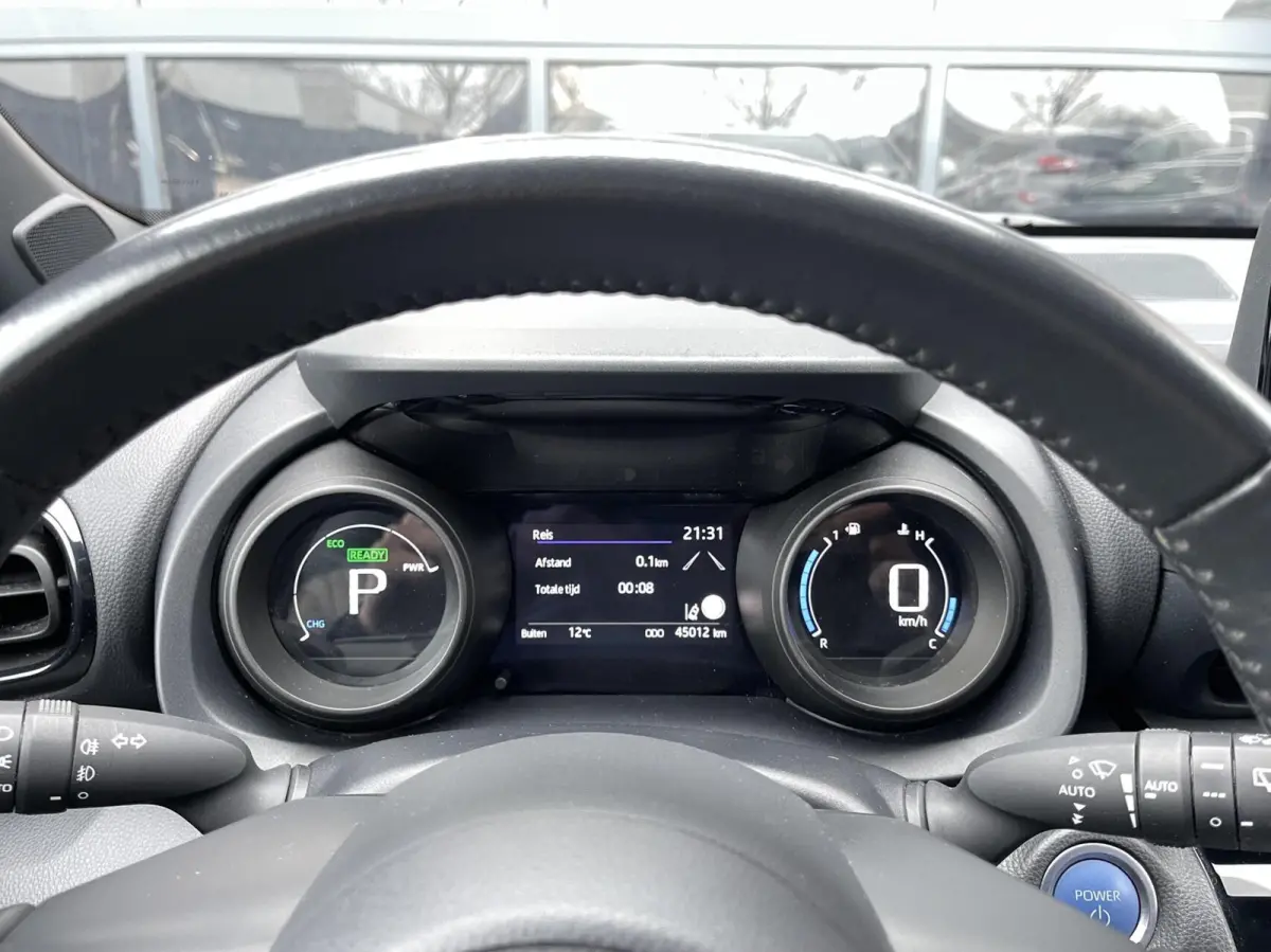 1.5 Hybrid Dynamic KEYLESS|CAMERA|LED KOPLAMPEN|CARPLAY|NAVIGATIE|DEALER ONDERHOUDEN
