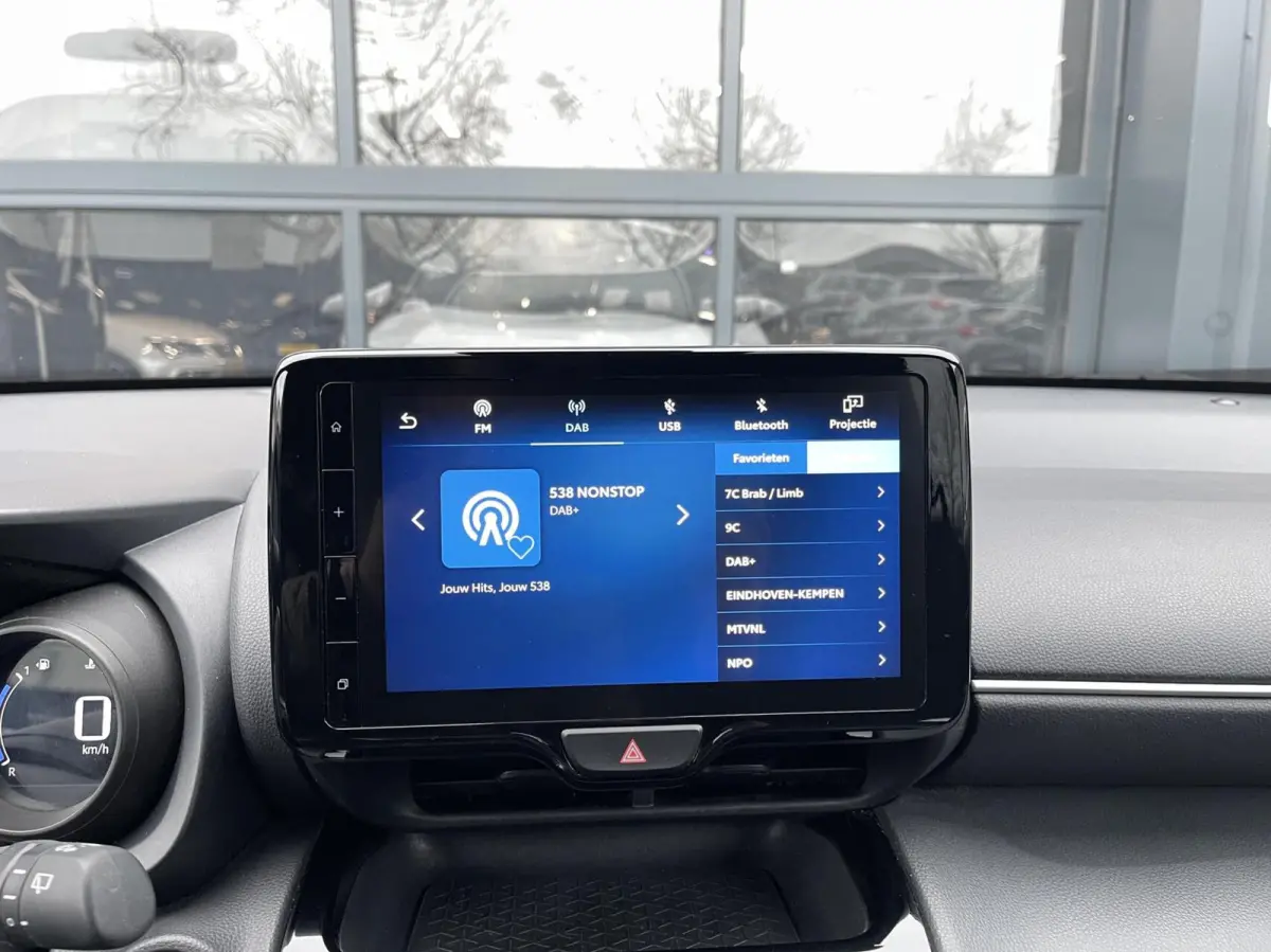 1.5 Hybrid Dynamic KEYLESS|CAMERA|LED KOPLAMPEN|CARPLAY|NAVIGATIE|DEALER ONDERHOUDEN