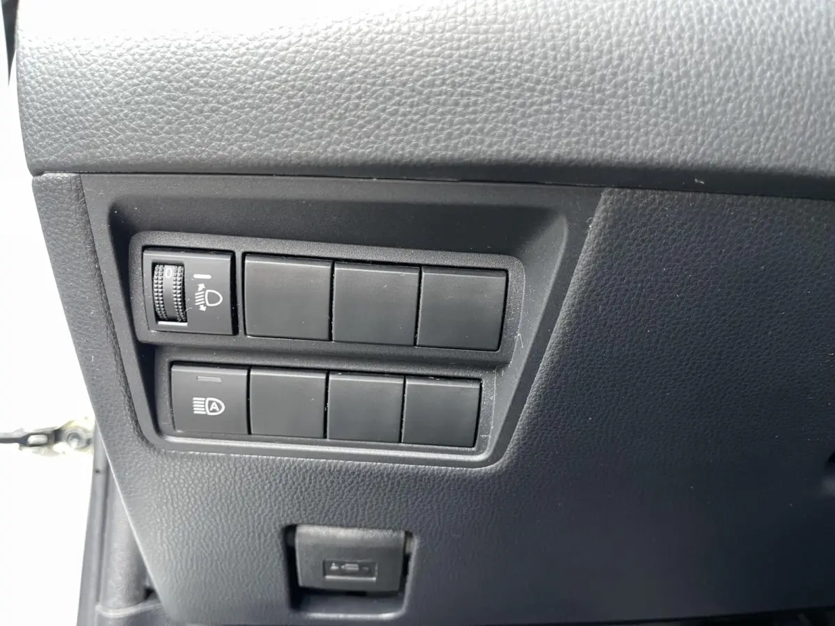 1.5 Hybrid Dynamic KEYLESS|CAMERA|LED KOPLAMPEN|CARPLAY|NAVIGATIE|DEALER ONDERHOUDEN
