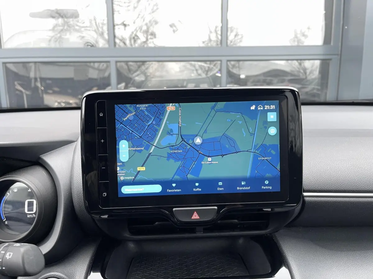 1.5 Hybrid Dynamic KEYLESS|CAMERA|LED KOPLAMPEN|CARPLAY|NAVIGATIE|DEALER ONDERHOUDEN