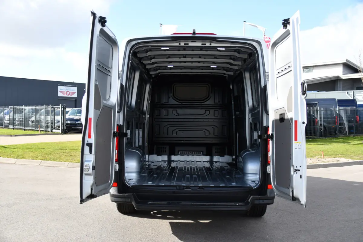 35 2.0 TDI L3H2 Highline PB Edition Adaptieve Cruise, Camera, Carplay, Clima, LED, Stoelverwarming, Multimedia, Sensoren, Uniek!