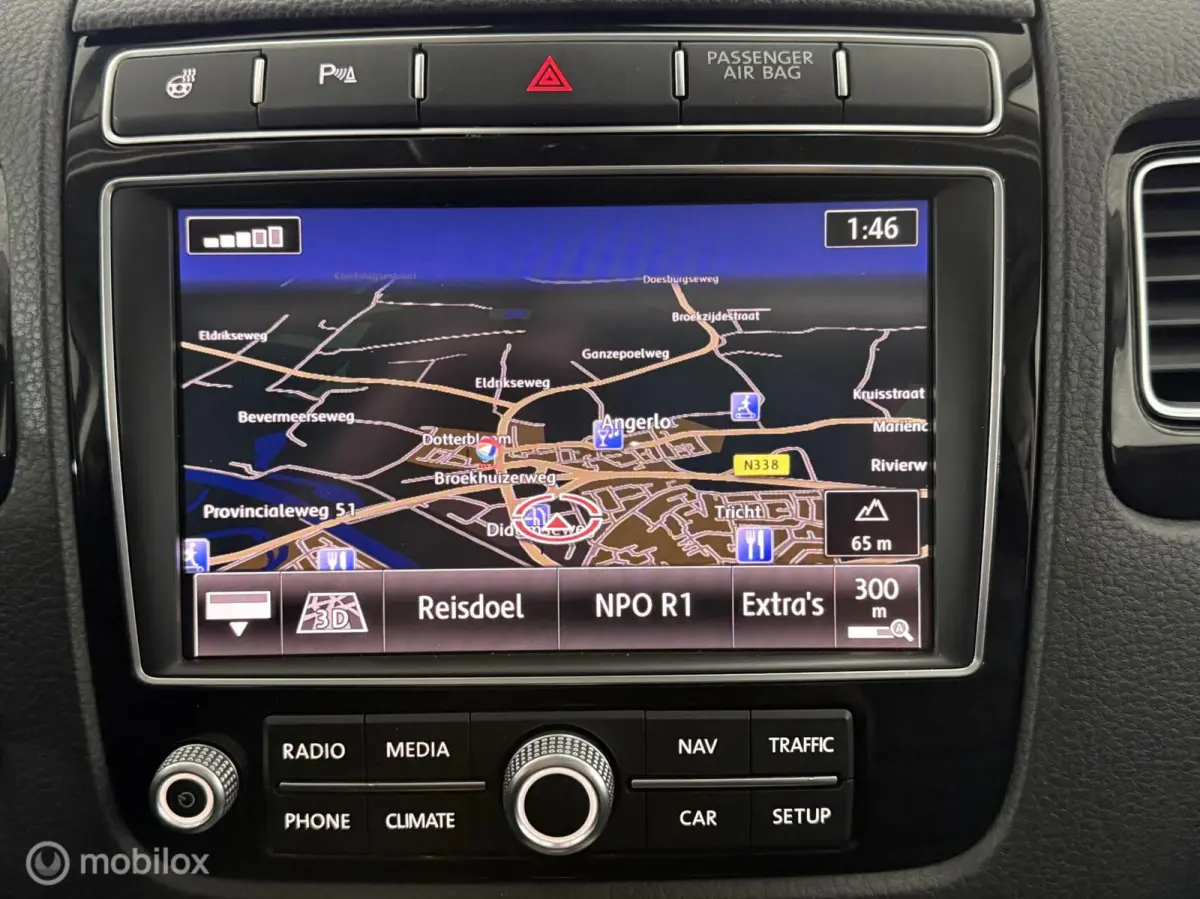 3.0 tdi R-Line GRIJS Kent [Leer,Carplay,Lucht,Pano]