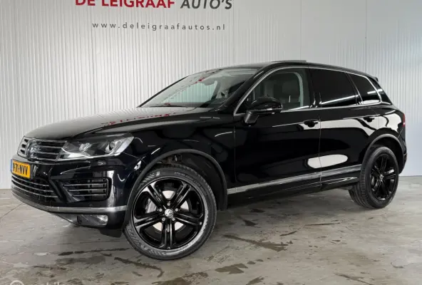 3.0 tdi R-Line GRIJS Kent [Leer,Carplay,Lucht,Pano]