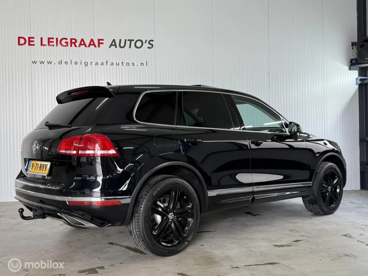 3.0 tdi R-Line GRIJS Kent [Leer,Carplay,Lucht,Pano]