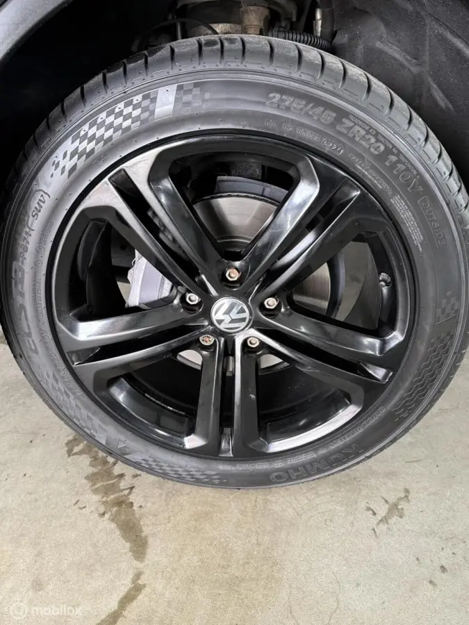3.0 tdi R-Line GRIJS Kent [Leer,Carplay,Lucht,Pano]
