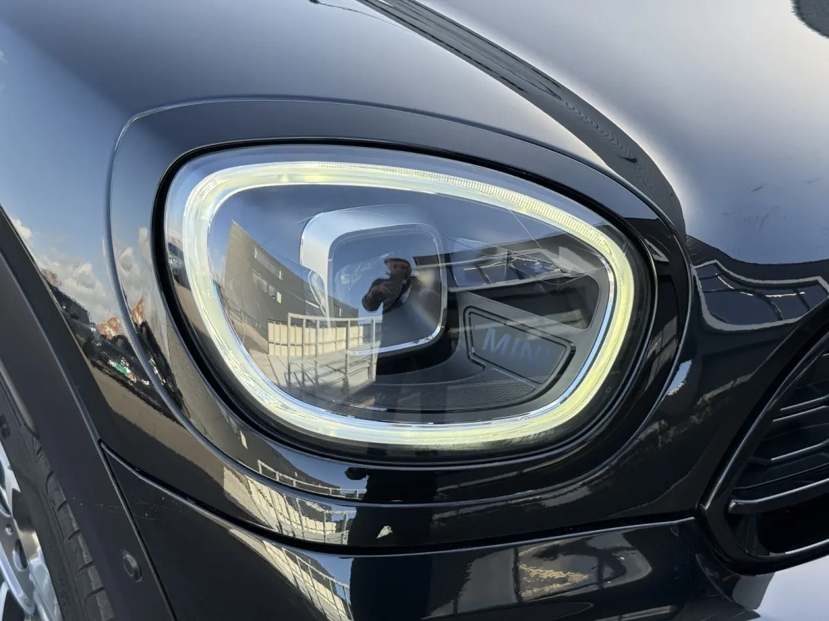 2.0 Cooper SE ALL4 Northwood Pano/Apple/Camera