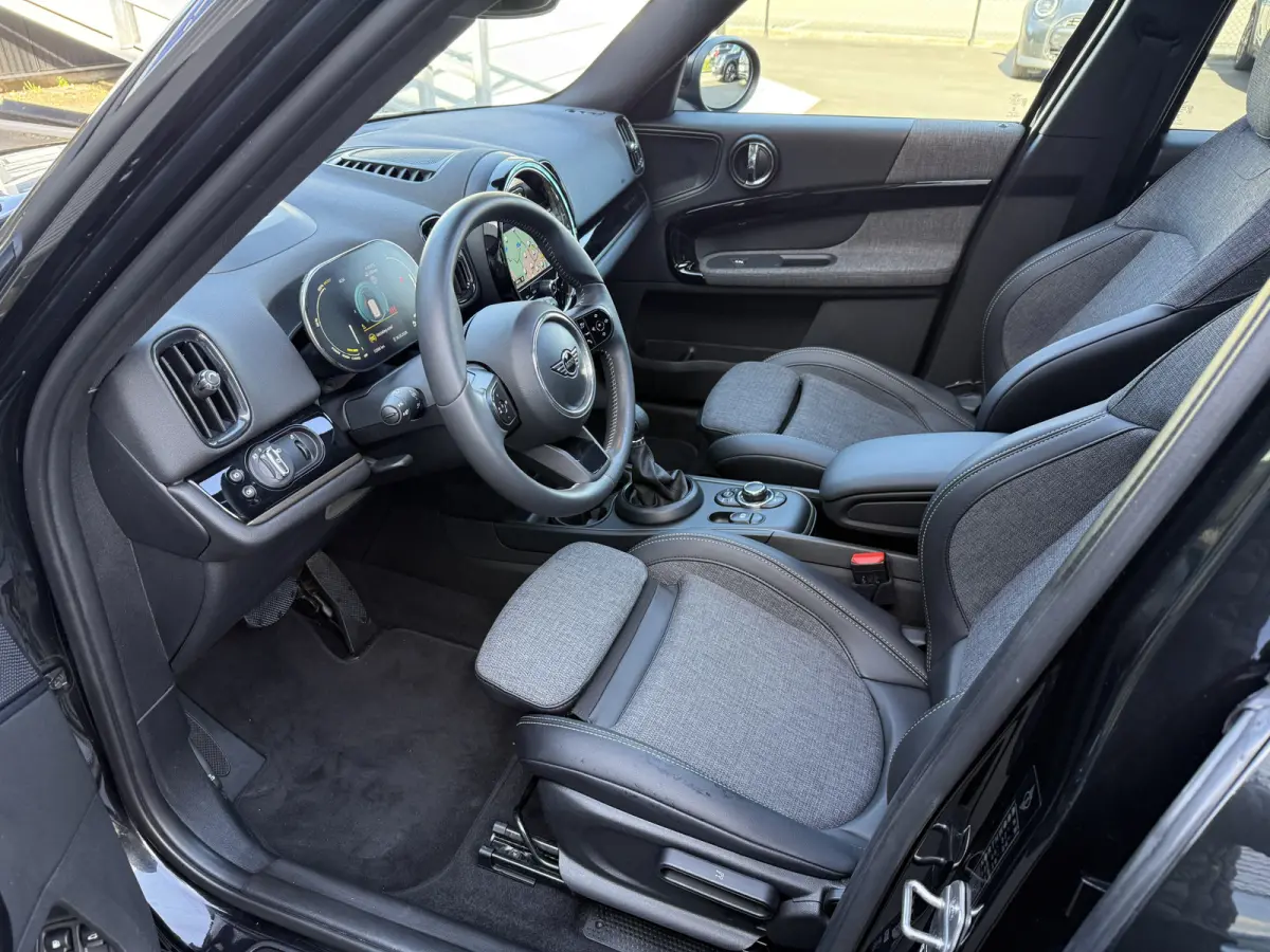 2.0 Cooper SE ALL4 Northwood Pano/Apple/Camera