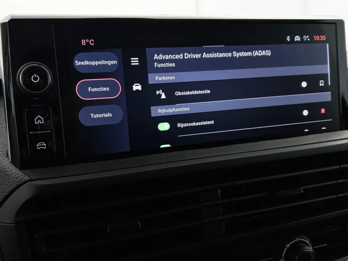 L3H1 75 kWh 136pk Automaat | Apple Carplay | Android Auto | Cruise Control | Lichtmetalen velgen | LED | Camera | Houtenvloer | Climate control |