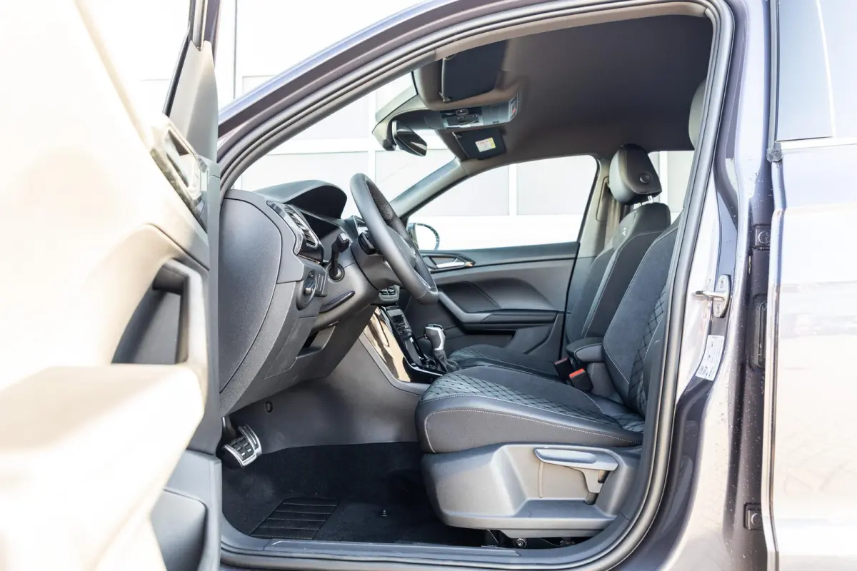 1.0 TSI 115pk DSG R-Line Edition | Trekhaak