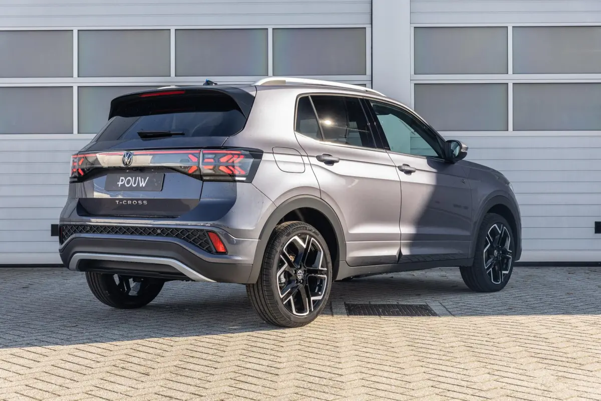 1.0 TSI 115pk DSG R-Line Edition | Trekhaak