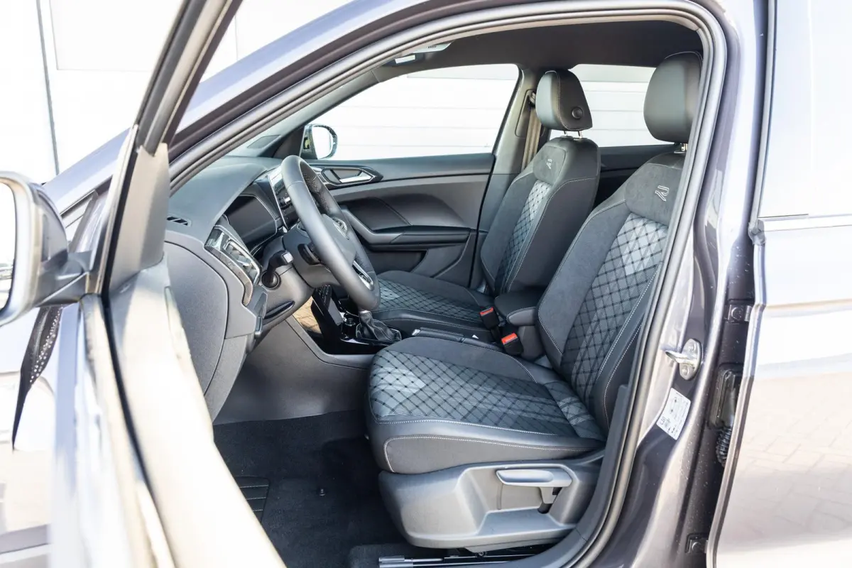 1.0 TSI 115pk DSG R-Line Edition | Trekhaak