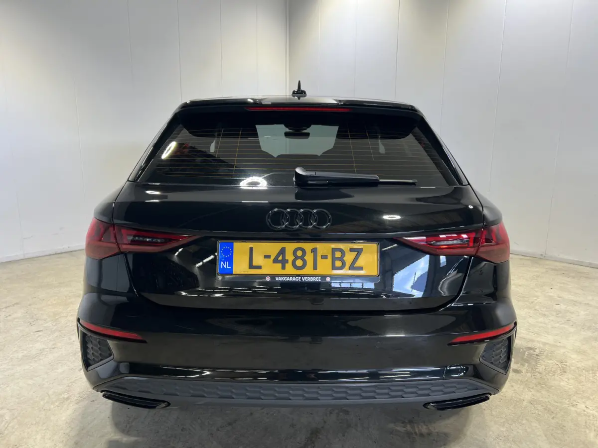 30 TFSI S-line | Navigatie/Android/Apple Carplay | LM Velgen 17" | Cruise Control | Airco | S-Line Exterieur |